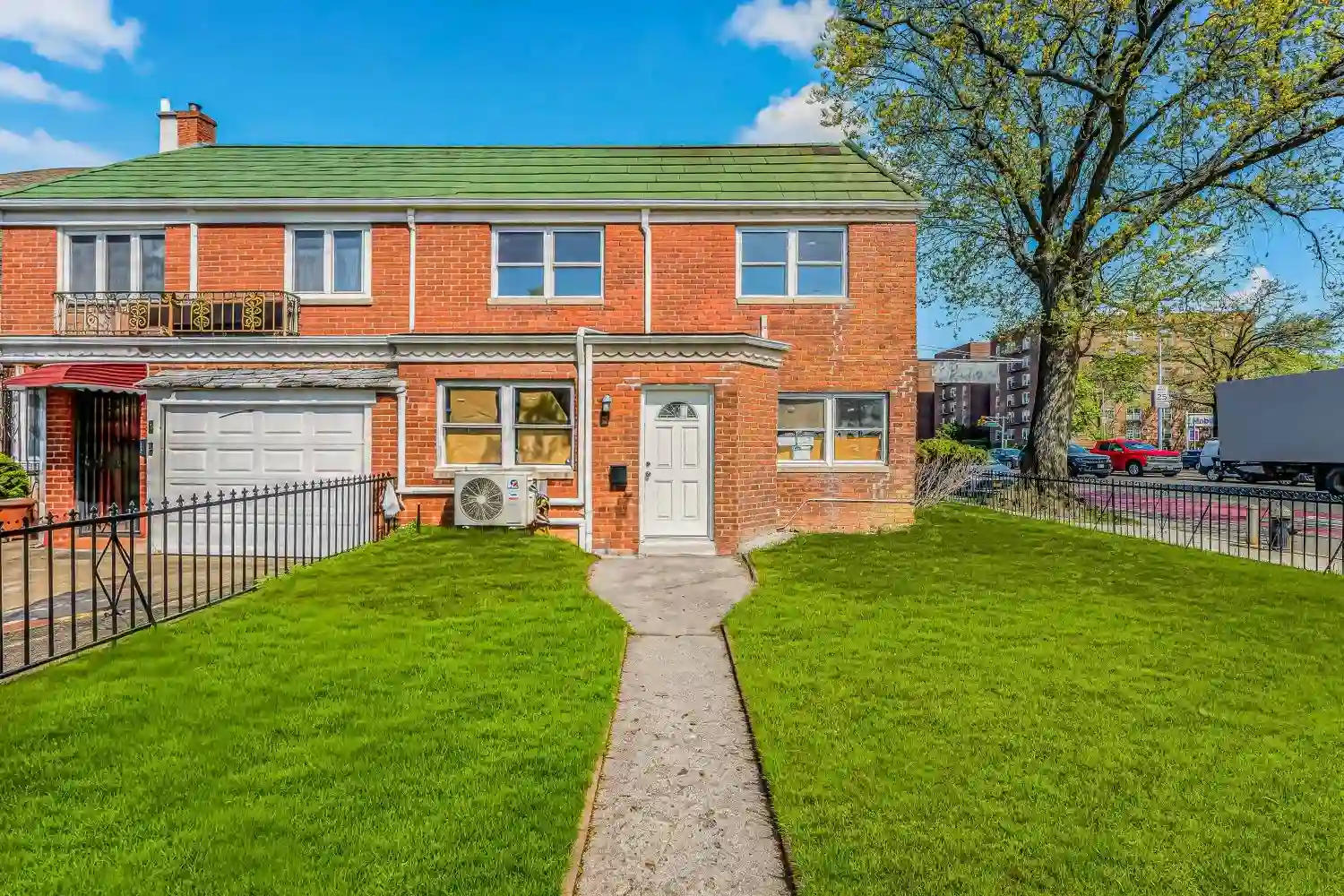 84-59 Goldington Ct Flushing, NY 11379